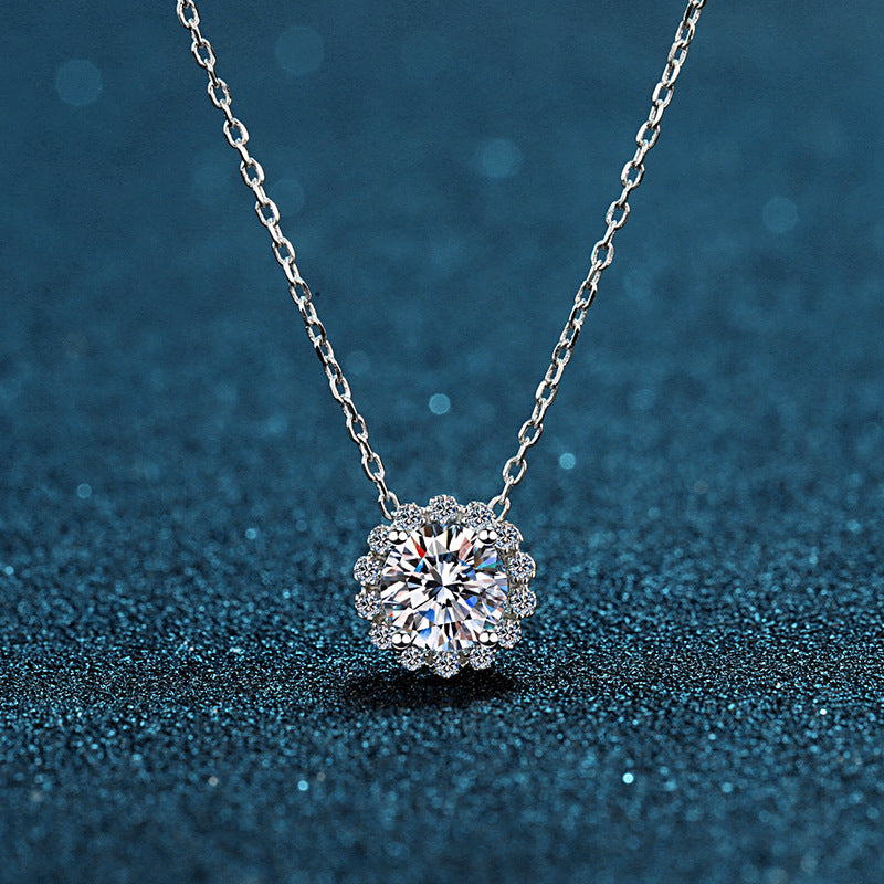 Women's Fashion All Match Moissanite Necklace