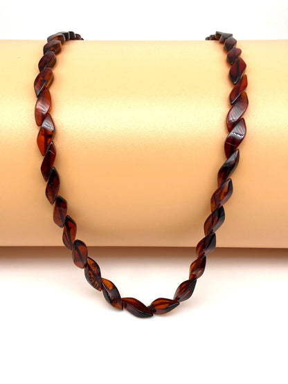 Snake - elegant amber necklace