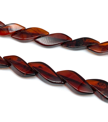 Snake - elegant amber necklace