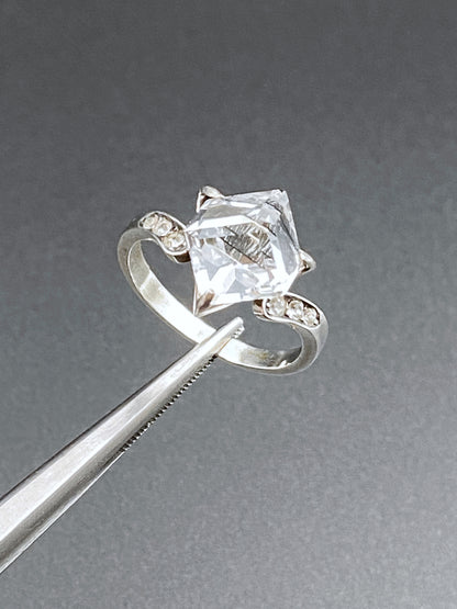 Oracle - Unique Design Swarovski Cube Ring