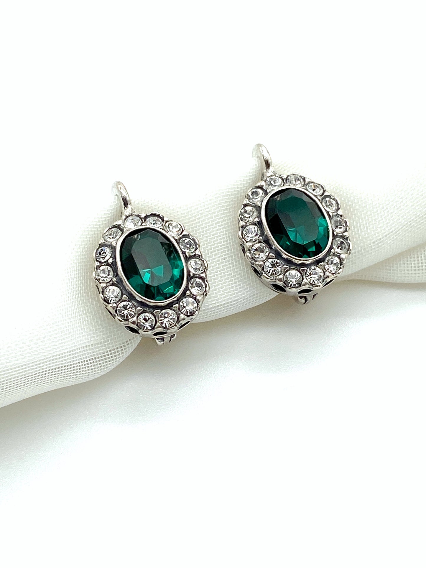 Classic - Emerald earrings